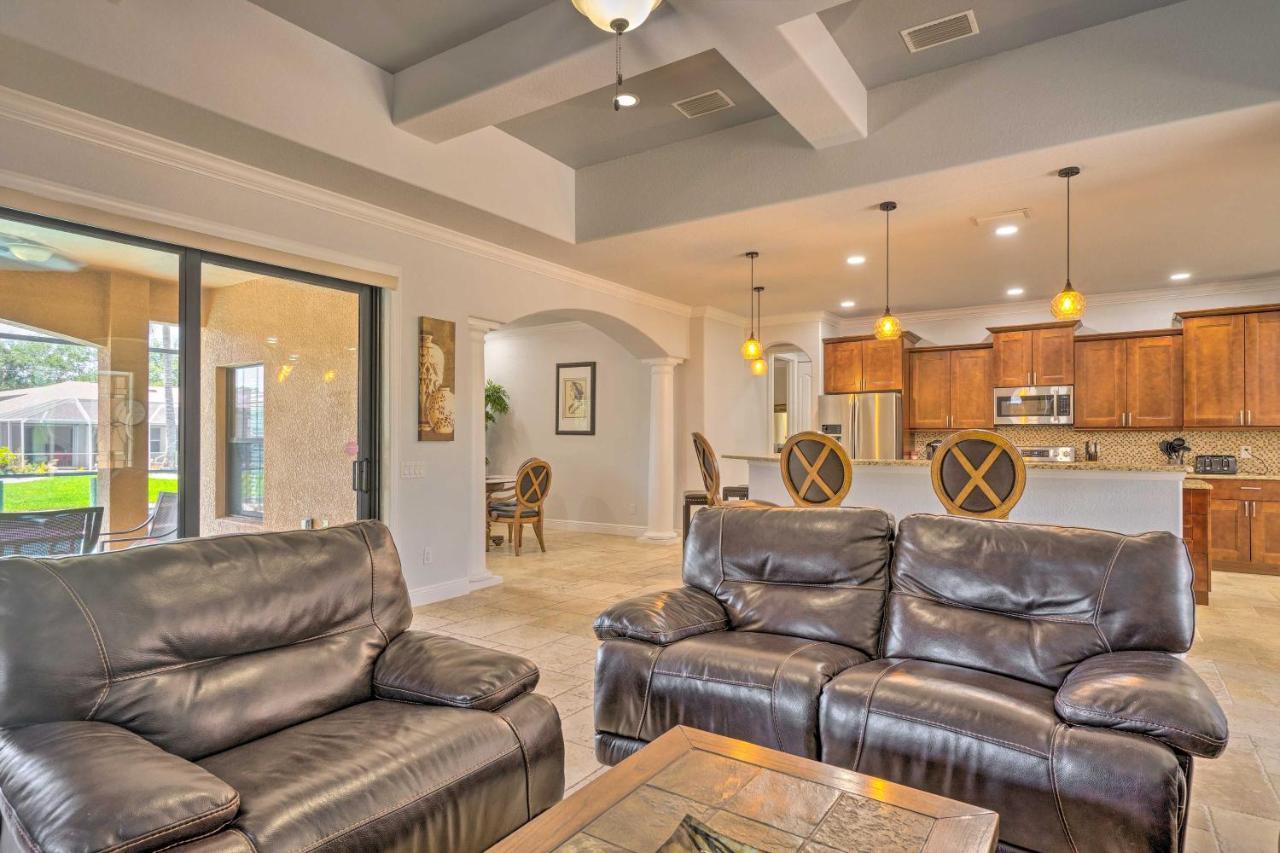 Canalfront Cape Coral Home With Patio And Grill! المظهر الخارجي الصورة